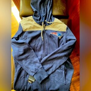 NWT Fanatics patriots hoodie women’s L